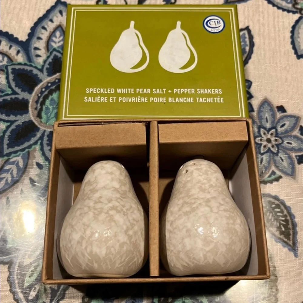 NWT/NIB West Elm Pear Salt and Pepper Shakers!